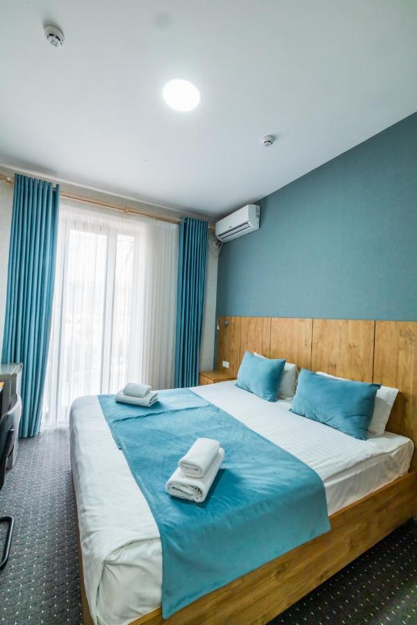 Bobur Hotel Tachkent Extérieur photo