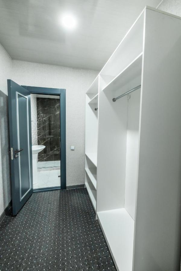 Bobur Hotel Tachkent Extérieur photo