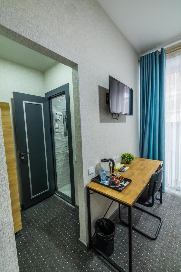 Bobur Hotel Tachkent Extérieur photo